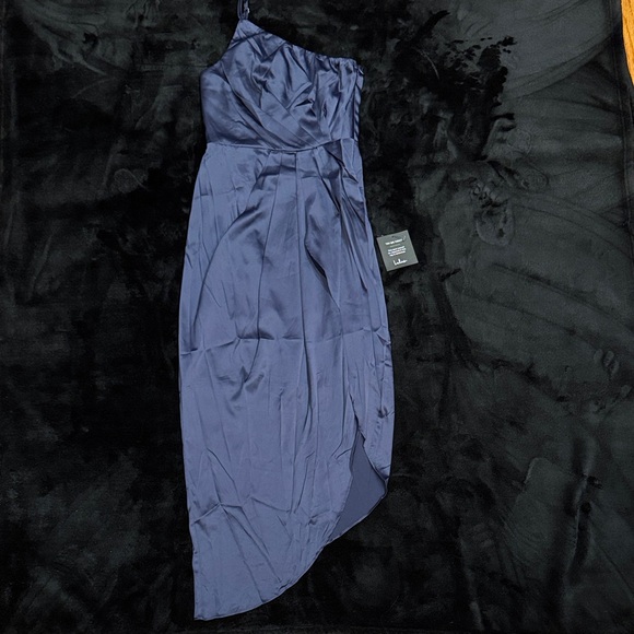 Lulus Dresses & Skirts - NWT Lulu's Elegant Navy One-Shoulder Dress